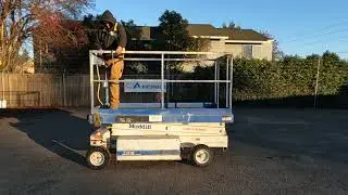 MARK INDUSTRIES J19W 24V ELECTRIC SCISSOR LIFT (1160)