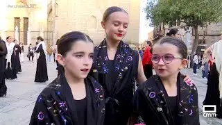 Trinidad Giles lleva su arte a la plaza del Ayuntamiento de Toledo para celebrar el día del flamenco