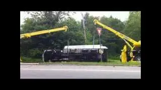Al's Automotive 10-whl Beer truck upright with two rotators