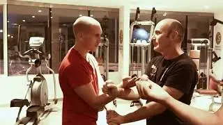 Using wing chun tan sao as a bullet