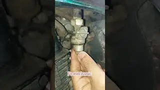 bike petrol tape clean 🪥 ll 50K views complete #shorts #youtubeshorts #fsmechanic #automobile