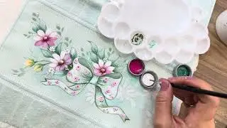 Como Arranjo delicado com Laço em Toalha-Café com arte #251
