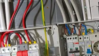 32 VIDEO montaggio fili per inverter ibrido 10.2KW