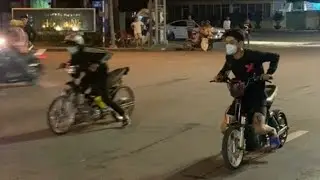 IDOL Kh&aacute;nh đăng l&agrave;m n&ecirc;n t&ecirc;n tuổi xe điện độ Miền Nam#xediendo