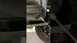 Magnetic drain plug tool