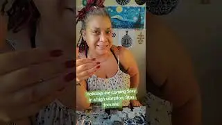 Я говорю о том, что знаю: преступная деятельность, мошенничество, суды, воровство. Дональд Трамп ...