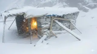 Surviving a Deadly Blizzard -50°C The BLIZZARD Hit Suddenly Shelter in an ABANDONED Mountain Cabin!