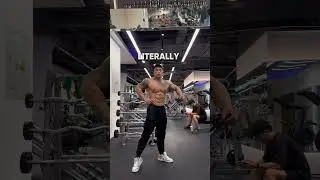 Огромные икры и невероятное соотношение плеч к талии (vegeta.kang)