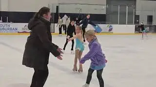 Figure Skating - Backward Stroke