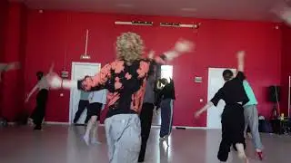 Flying Bones (Improvisation workshop 