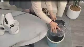 A vacuum cleaner for pet grooming, which can cut and suck hair at the same time, comb pet hair thin,
