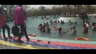 dev dem resort swimming pool