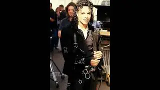 Michael Jackson #kingofpop #mj #moonwalk #thriller #billiejean #smoothcriminal #poplegend #mjforever