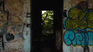 Metimos el drone al pueblo fantantasma 😱 // portals - Spellsw&oslash;rd