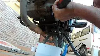 cambio de aceite y limpieza de filtro a cr4 akt 125
