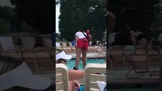 Intense Lifeguard saves children&rsquo;s life