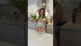 FAUX FLOWERS but make them look real! #hack #flowers #easyhack #diy #diyhacks