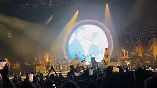 Arctic Monkeys - Do I Wanna Know? - Live in Linz (2023)