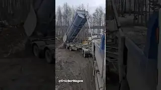 Gravel delivery #truckerlife #truck #truckdriver #chauff&ouml;r #lastbilschauff&ouml;r #lastbil #volvotrucks