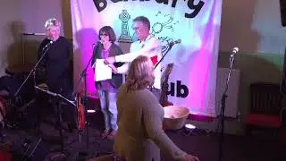 Banbury Folk Club - Marion Fleetwood  & Anna Ryder - The Raffle