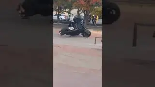 MOTO CAUSANDO ACIDENTE ENGRA&Ccedil;ADO  (IMPRESSIONANTE)