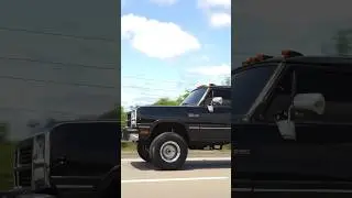 1st Gen Cummins 5-speed! 😍 #truckdaily #dieseltrucks #trucks #truck #cummins