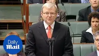 Kevin Rudd apologises to the Stolen Generation in 2008 - Daily Mail