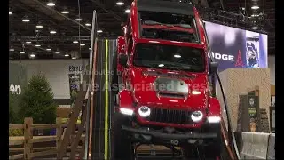 Industry swaps splashy debuts for visitor test drives at Detroit Auto Show