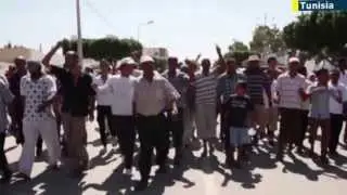 Tunisian Islamists blamed for assassination of secular leader who was gunned down outside home