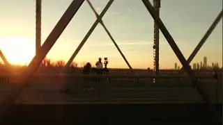 Liquid Drum & Bass on a Bridge