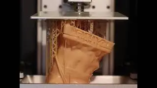 Lara Croft Tomb Raider Resin 3D Print Time Lapse with Resinlapse