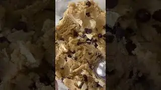salty sweet lovers this one&rsquo;s for you....Potato Chip Cookies!! #cookies #kitchensink #potatochips
