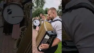 Raz w niedzielę po obiedzie....🪗🎷#akordeon #saxophone #folk #biesiada #zabawa #wesele #wedding