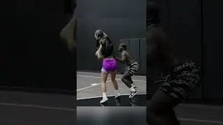 HOW DOES MY JUMP SHOT GO IN??🤣🤣🤷🏾&zwj;♂️