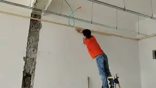 原始混凝土顶面多处开裂，整体用轻钢龙骨石膏板吊平，方法可行吗