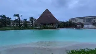 Damage Seen at Canc&uacute;n Holiday Resort After Tropical Storm Zeta Hits Mexico
