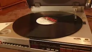 AIWA LX-70 linear tracking direct drive turntable