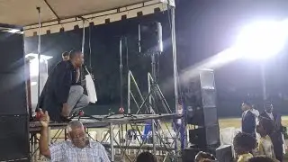 Ariel Calderón cánta coros de fuego temas en tu mano hay una Barra 🥖