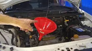 como trocar fluido da direção hidráulica , forma fácil e simples , serve para todos os carros