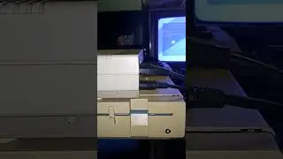 Commodore 128D - test Drive 1571 interno