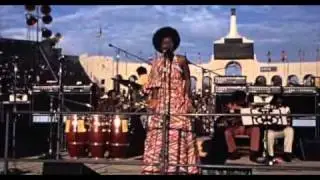Carla Thomas - Pick Up The Pieces (LIVE 20 ao&ucirc;t 1972 - Los Angeles Coliseum - USA)