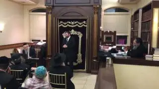 Yussi Rose sings Hineni Muchan by Moshe Stern