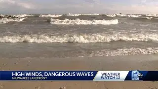 Fierce winds knock out power, whip up Lake Michigan waves