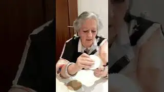 Nacimiento de capsulas de café y fieltro