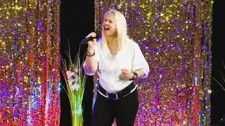 Lenka Břeská KABÁTOVÁ - Víš lásko (cover verzia)