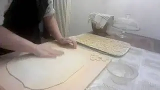 Maritati pasta pugliese formata da due tipi di pasta   in cucina da Licia blog