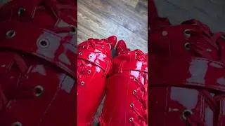 These are the &lsquo;Flamingo 3028&rsquo; by Pleaser &hearts;️ #shiny #boots #ootd #pvc #heels