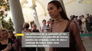 desfile de moda con prendas recicladas por el Día Internacional del Reciclaje