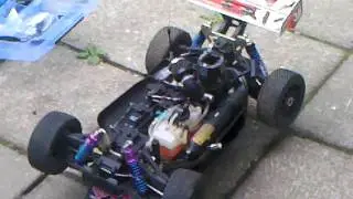 RC Nitro Car Carson Specter 2 - short test drive after new servo setup