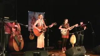 03 Shook Twins 2012-04-14 The Treehouse Song
